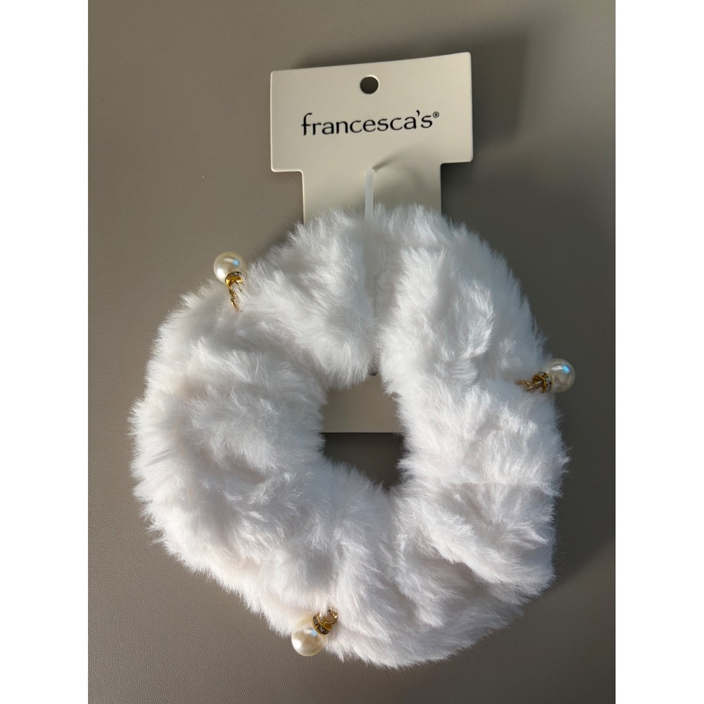 Francesca's White Faux Fur Scrunchie with Faux Pearl and Gold Charms NEW